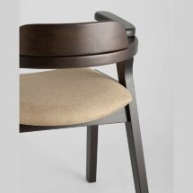 Комплект из двух стульев Stool Group VINCENT в мягкой бежевой обивке, деревянный каркас из массива гевеи